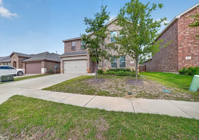 Photo 2 of Single family home for sale at 129 Banner Ave, Royse City, TX 75189 | MLS# 21332494 | Listing updated on 2026-07-18