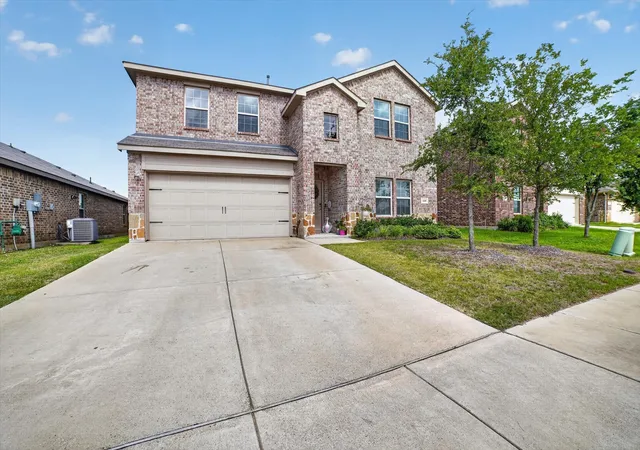 Photo 3 of Single family home for sale at 129 Banner Ave, Royse City, TX 75189 | MLS# 21332494 | Listing updated on 2026-07-18