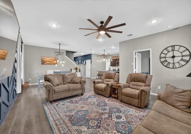Photo 3 of Single family home for sale at 129 Banner Ave, Royse City, TX 75189 | MLS# 21332494 | Listing updated on 2026-07-18