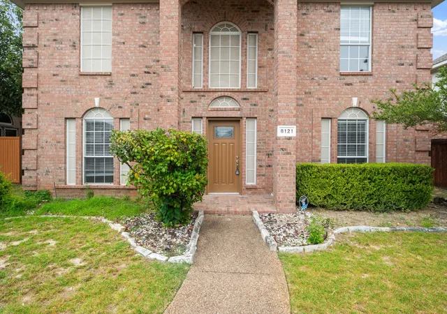 Photo 3 of Single family home for sale at 8121 Case Dr, Plano, TX 75025 | MLS# 21323815 | Listing updated on 2026-08-21
