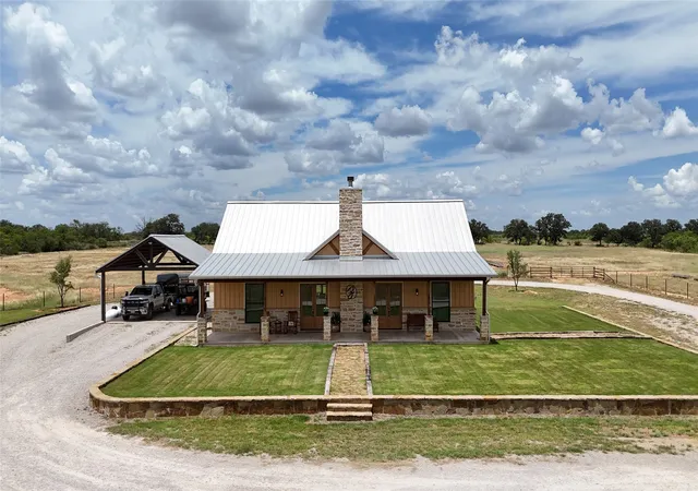 Photo 3 of House for sale at 6912 67,84, Bangs, TX 76823 | MLS# 21331443 | Listing updated on 2026-07-18