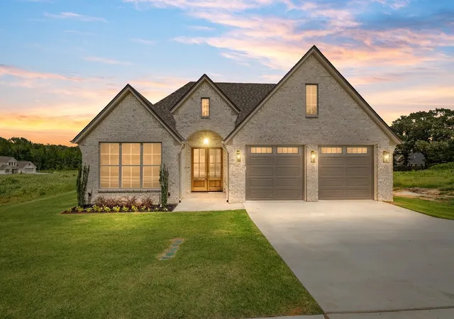 Photo 1 of Single family home for sale at 15125 Tilley Springs Cvs, Tyler, TX 75703 | MLS# 21333450 | Listing updated on 2026-09-26