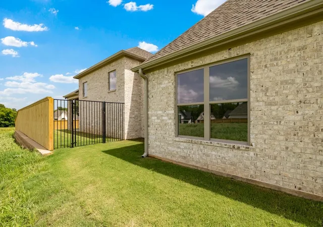 Photo 3 of Single family home for sale at 15125 Tilley Springs Cvs, Tyler, TX 75703 | MLS# 21333450 | Listing updated on 2026-09-26