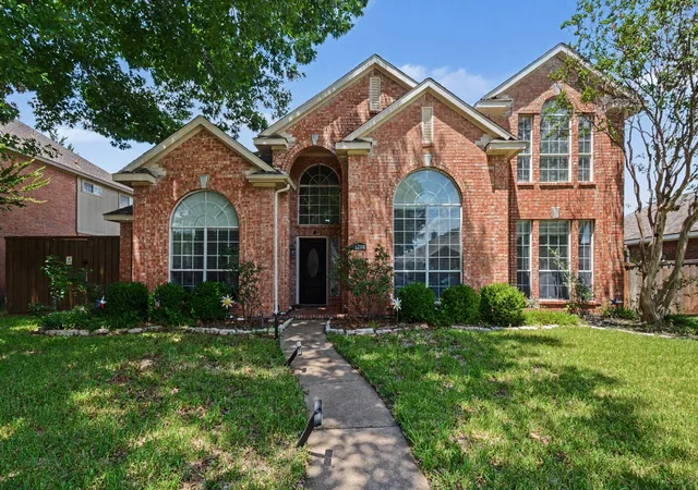Photo 1 of Single family home for sale at 1206 Brook Dr, Allen, TX 75002 | MLS# 21334721 | Listing updated on 2026-08-21