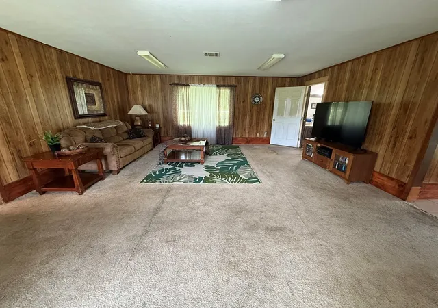 Photo 4 of Sale Pending at 4324 W Park Row Blvd, Corsicana, TX 75110 | MLS# 21334733 | Listing updated on 2026-07-24