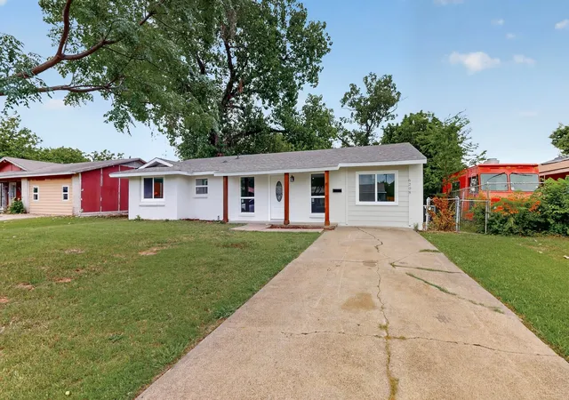 Photo 3 of Sale Pending at 6208 Fenway St, Dallas, TX 75217 | MLS# 21330324 | Listing updated on 2026-08-09