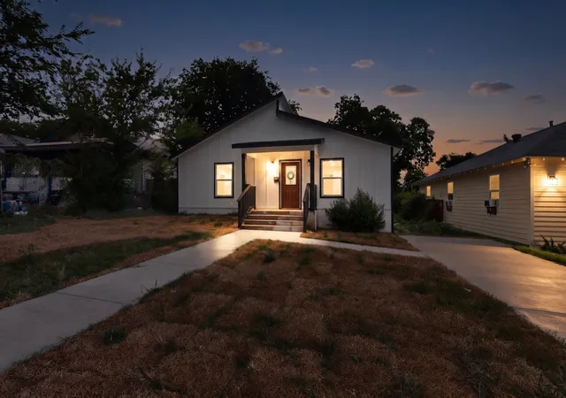 Photo 1 of Single family home for sale at 1531 Iowa Ave, Dallas, TX 75216 | MLS# 21331604 | Listing updated on 2026-08-05
