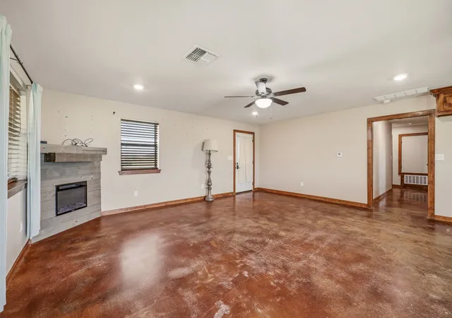 Photo 3 of Single family home for sale at 341 Wesley Chapel Rd, Jacksboro, TX 76458 | MLS# 21333906 | Listing updated on 2026-09-01