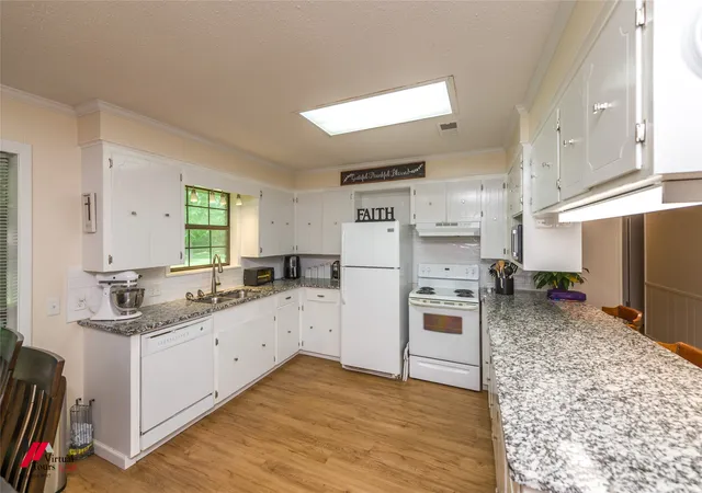 2nd image of 1010 Plain Dealing Rd, Springhill, LA 71075 | MLS# 21333770