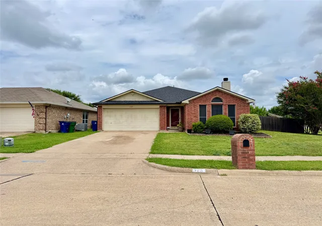 Photo 1 of Single family home for sale at 123 Breanna Wy, Waxahachie, TX 75165 | MLS# 21334577 | Listing updated on 2026-07-18