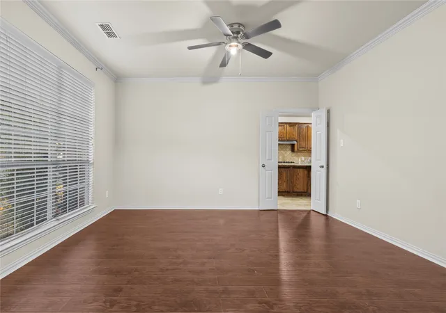 Photo 4 of Single family home for sale at 8302 Munich Dr, Rowlett, TX 75089 | MLS# 21333344 | Listing updated on 2026-10-03