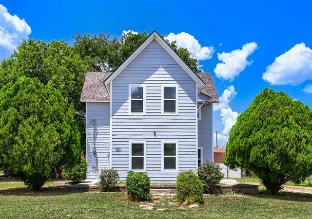 Photo 1 of Single family home for sale at 123 S 2nd St, Sanger, TX 76266 | MLS# 21246875 | Listing updated on 2026-10-02