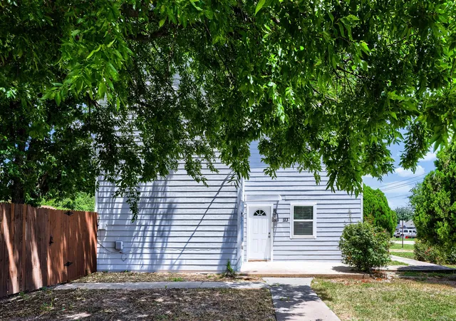 Photo 3 of Single family home for sale at 123 S 2nd St, Sanger, TX 76266 | MLS# 21246875 | Listing updated on 2026-10-02