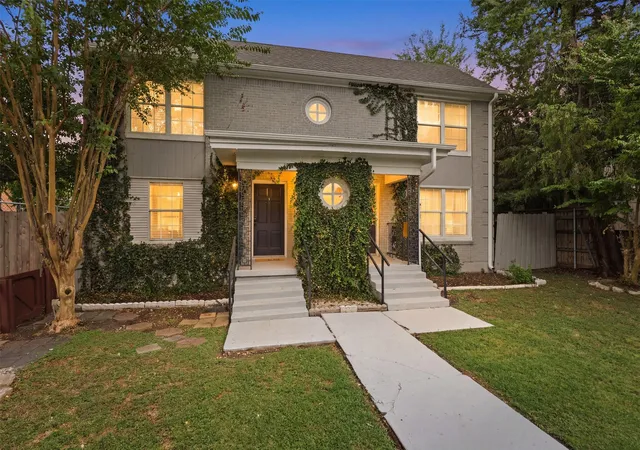 Photo 1 of Multi family home for sale at 610 Winston St, Dallas, TX 75208 | MLS# 21334312 | Listing updated on 2026-08-21