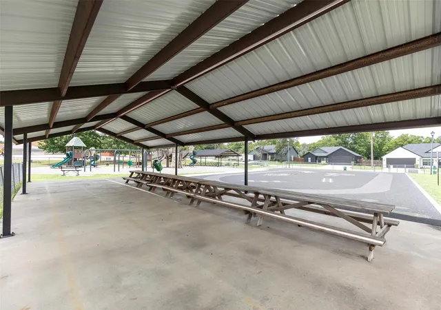 Homes for sale in Grandview, TX | 403 Walnut St, Grandview, TX 76050 | MLS# 21334193