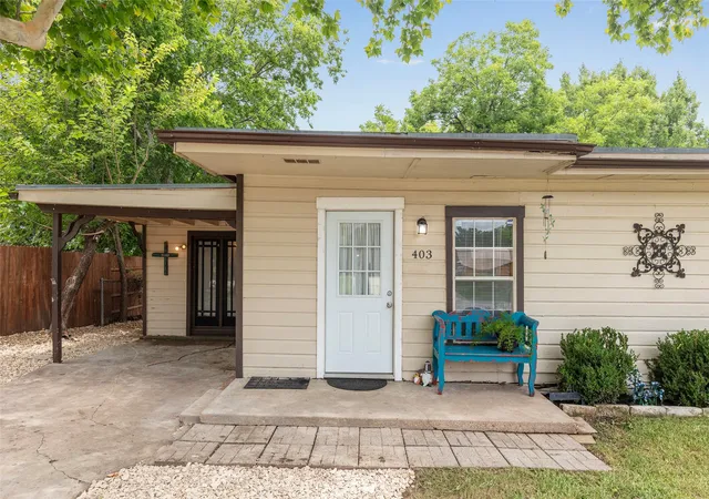 Photo 3 of Single family home for sale at 403 Walnut St, Grandview, TX 76050 | MLS# 21334193 | Listing updated on 2026-08-22