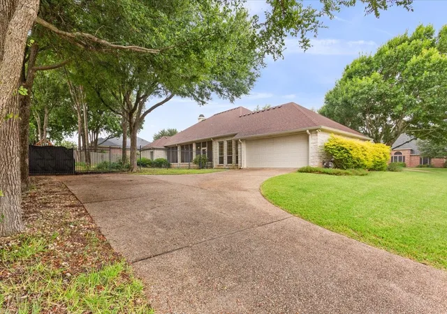 Photo 40 of Single family home for sale at 501 Sienna Bend Trl, Mc Gregor, TX 76657 | MLS# 21334909 | Listing updated on 2026-08-31