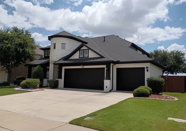 Photo 3 of Sale Pending at 2311 Tawny Owl Rd, Grand Prairie, TX 75052 | MLS# 21333872 | Listing updated on 2026-08-24