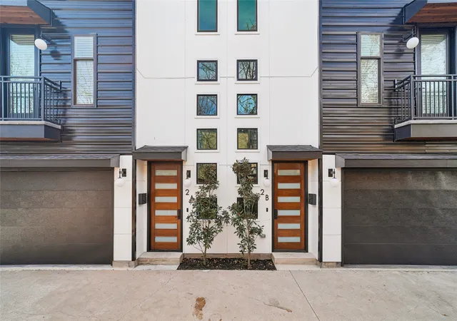 Photo 3 of Single family home for sale at 4618 Columbia Ave #2A, Dallas, TX 75226 | MLS# 21306474 | Listing updated on 2026-07-18