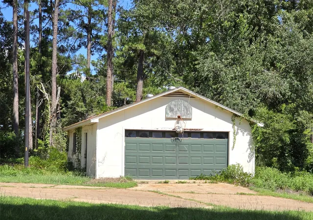 Photo 2 of Single family home for sale at 4221 Pine Wood Trl, Larue, TX 75770 | MLS# 21322990 | Listing updated on 2026-09-01