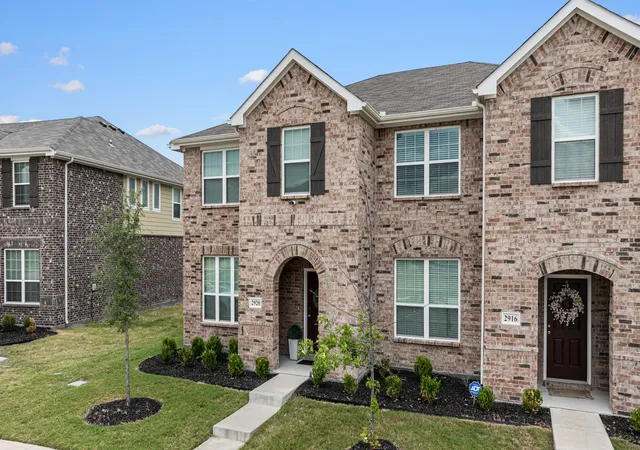 Photo 2 of Townhouse for sale at 2920 Baneberry Ln, Mesquite, TX 75150 | MLS# 21334971 | Listing updated on 2026-08-29