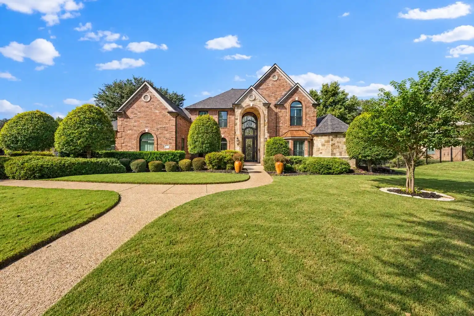 Photo 1 of Mansion for sale at 400 Indian Paintbrush Wy, Southlake, TX 76092 | MLS# 21326094 | Listing updated on 2026-10-25