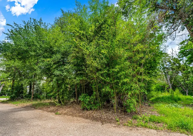 Photo 2 of Land for sale at Tbd Rainbow Dr, Woodway, TX 76712 | MLS# 21327050 | Listing updated on 2026-07-18