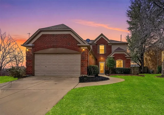 Photo 1 of Single family home for sale at 7000 Cadillac Blvd, Arlington, TX 76016 | MLS# 21334974 | Listing updated on 2026-07-18