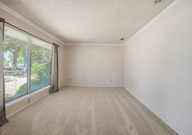 Photo 2 of Single family home for sale at 1513 Mimosa Cir, Graham, TX 76450 | MLS# 21327195 | Listing updated on 2026-09-16