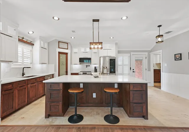 Photo 2 of Single family home for sale at 602 Hearthstone Dr, Lancaster, TX 75146 | MLS# 21332351 | Listing updated on 2026-07-20