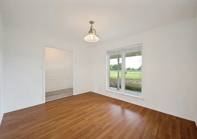 Photo 4 of Single family home for sale at 5713 Pecan Pl Dr, Mc Kinney, TX 75071 | MLS# 21334672 | Listing updated on 2026-07-21