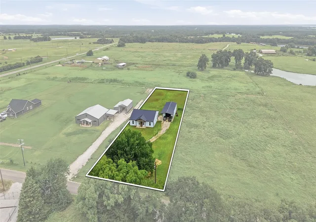 Photo 1 of Single family home for sale at 119 Arkansas Rd, Sadler, TX 76264 | MLS# 21333164 | Listing updated on 2026-07-23
