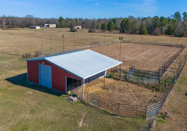 Photo 3 of House for sale at 283 County Road 4440, Winnsboro, TX 75494 | MLS# 21335189 | Listing updated on 2026-07-18