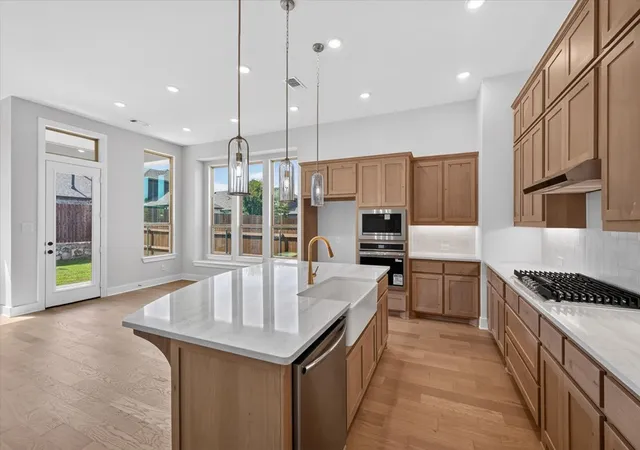 Photo 3 of Single family home for sale at 1557 Thicket Hill Dr, Van Alstyne, TX 75495 | MLS# 21334846 | Listing updated on 2026-09-30