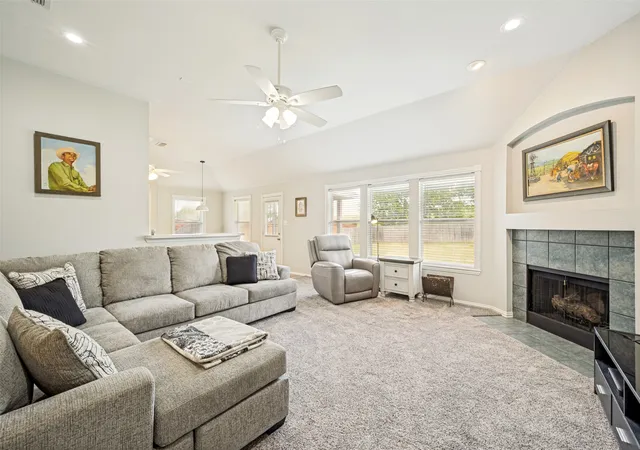 Photo 2 of Sale Pending at 206 Ridge View Ct, Decatur, TX 76234 | MLS# 21334233 | Listing updated on 2026-09-19