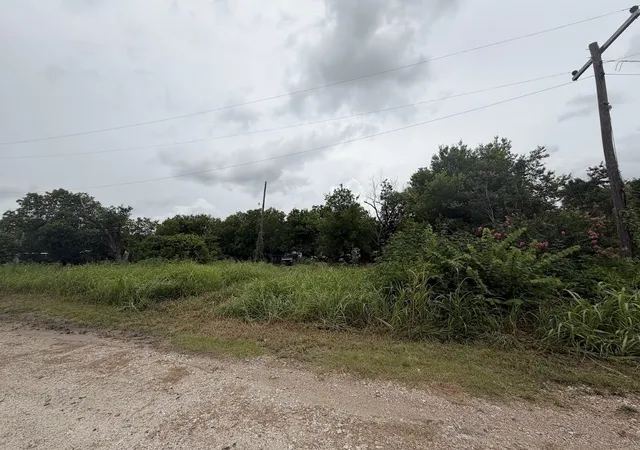 Photo 1 of Land for sale at 612 S Criswell St, Mart, TX 76664 | MLS# 21333541 | Listing updated on 2026-07-22