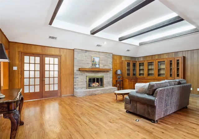 Photo 4 of Single family home for sale at 2833 S Country Club Rd, Garland, TX 75043 | MLS# 21334869 | Listing updated on 2026-07-20
