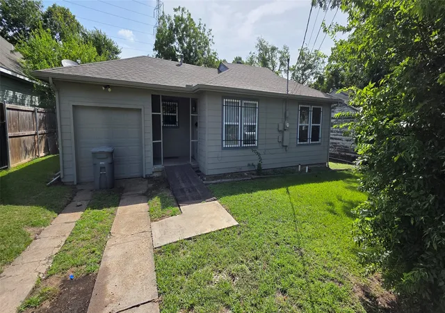 Photo 2 of Single family home for sale at 3222 Sunnyvale St, Dallas, TX 75216 | MLS# 21333325 | Listing updated on 2026-08-27
