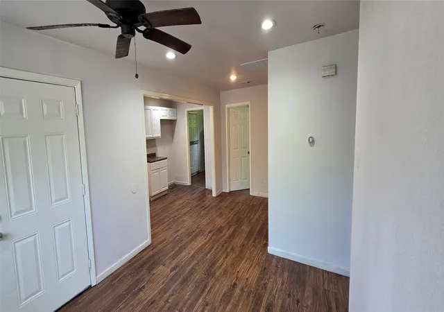 Photo 3 of Single family home for sale at 3222 Sunnyvale St, Dallas, TX 75216 | MLS# 21333325 | Listing updated on 2026-08-27