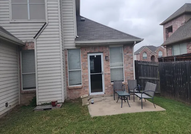 Photo 3 of Single family home for sale at 3920 Windford Dr, Plano, TX 75025 | MLS# 21334704 | Listing updated on 2026-08-04