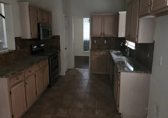 Photo 4 of Single family home for sale at 3920 Windford Dr, Plano, TX 75025 | MLS# 21334704 | Listing updated on 2026-08-04