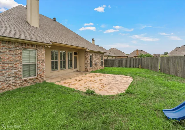 Photo 4 of Single family home for sale at 606 Glenshire Dr, Bossier City, LA 71111 | MLS# 21333871 | Listing updated on 2026-08-04