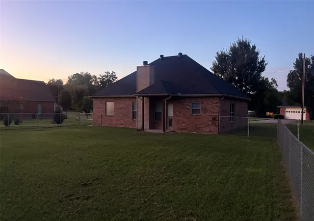 Photo 26 of Single family home for sale at 6 Starview Dr, Malakoff, TX 75148 | MLS# 21335298 | Listing updated on 2026-10-02