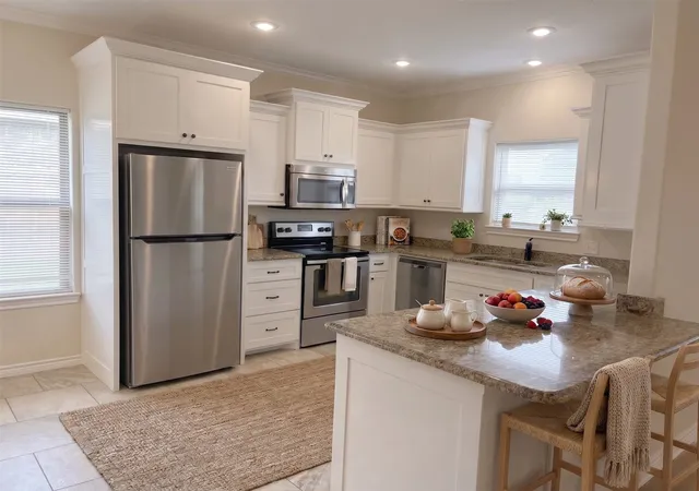 Photo 3 of Single family home for sale at 6 Starview Dr, Malakoff, TX 75148 | MLS# 21335298 | Listing updated on 2026-10-02