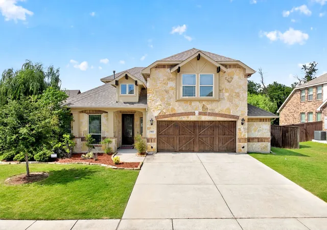 Photo 2 of Single family home for sale at 903 Oak St, Wylie, TX 75098 | MLS# 21335291 | Listing updated on 2026-08-18