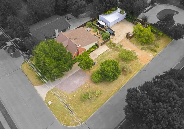 Photo 2 of Single family home for sale at 9780 N County Rd, Frisco, TX 75033 | MLS# 21335254 | Listing updated on 2026-08-07