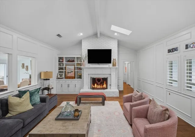 Photo 4 of Single family home for sale at 4133 Inwood Rd, Fort Worth, TX 76109 | MLS# 21335256 | Listing updated on 2026-07-20
