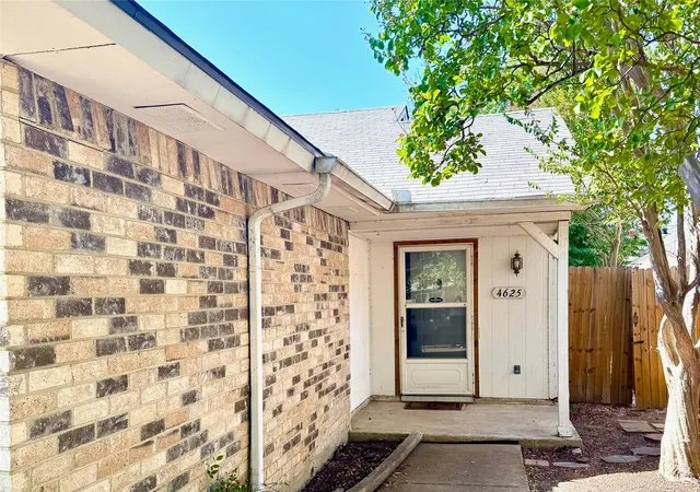 Photo 2 of Single family home for sale at 4625 Nervin St, The Colony, TX 75056 | MLS# 21332123 | Listing updated on 2026-10-07