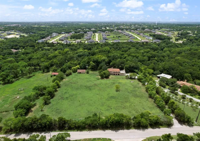 Photo 3 of Single family home for sale at 7220 Shiloh Rd, Midlothian, TX 76065 | MLS# 21315753 | Listing updated on 2026-08-24