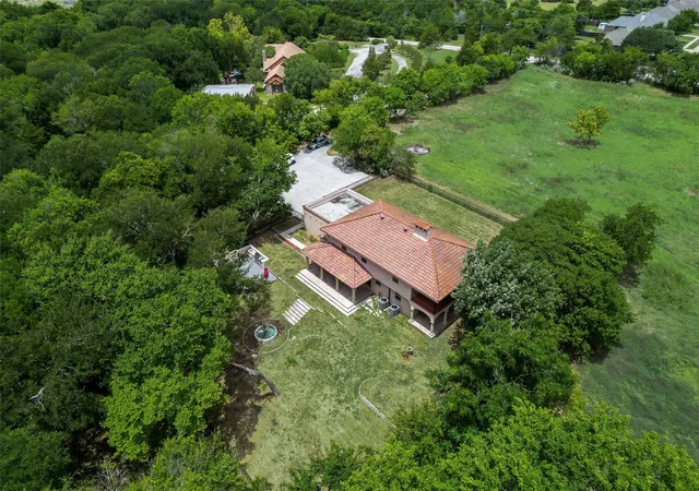 Photo 4 of Single family home for sale at 7220 Shiloh Rd, Midlothian, TX 76065 | MLS# 21315753 | Listing updated on 2026-08-24